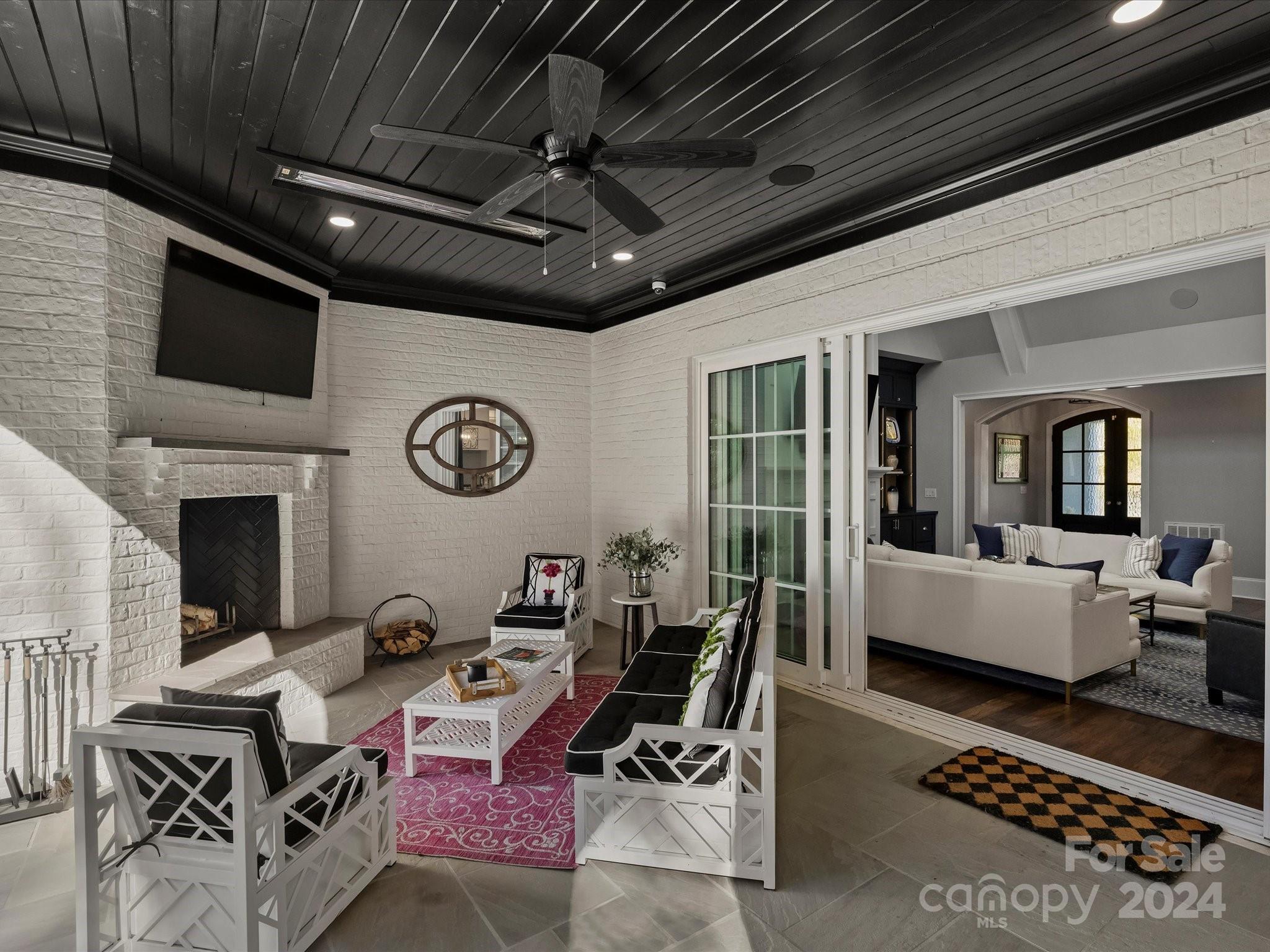 5844 Five Knolls Drive Charlotte NC 28226