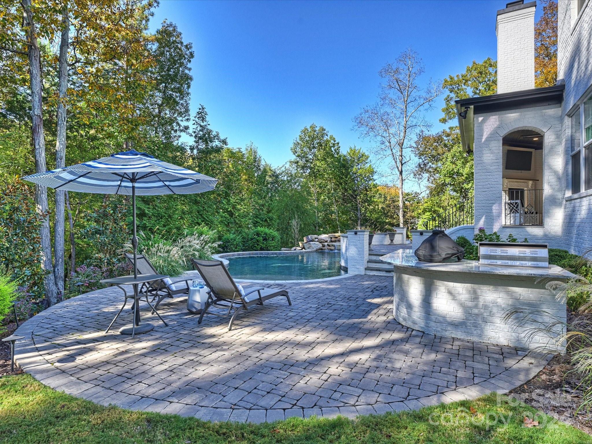 5844 Five Knolls Drive Charlotte NC 28226