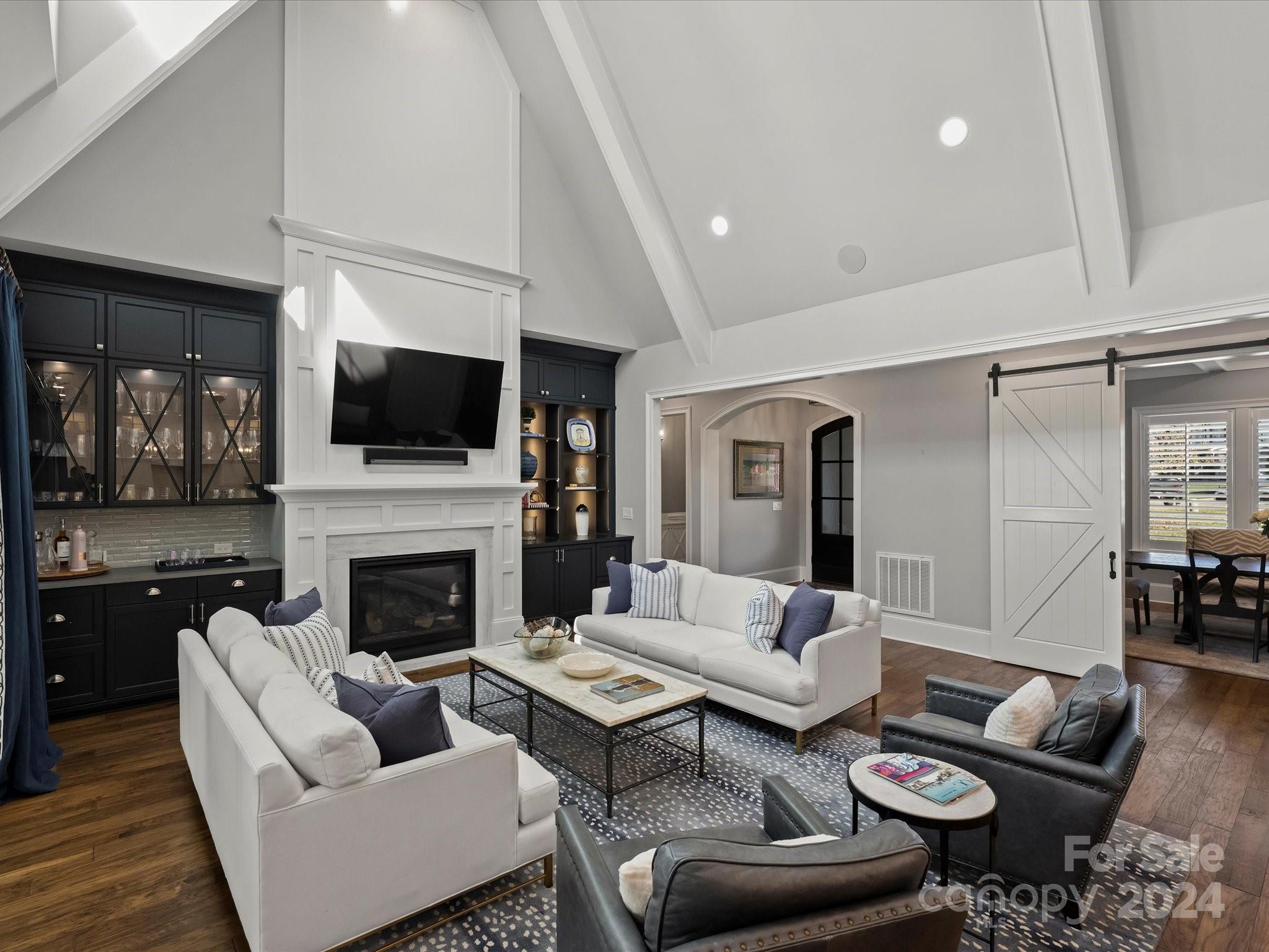 5844 Five Knolls Drive Charlotte NC 28226