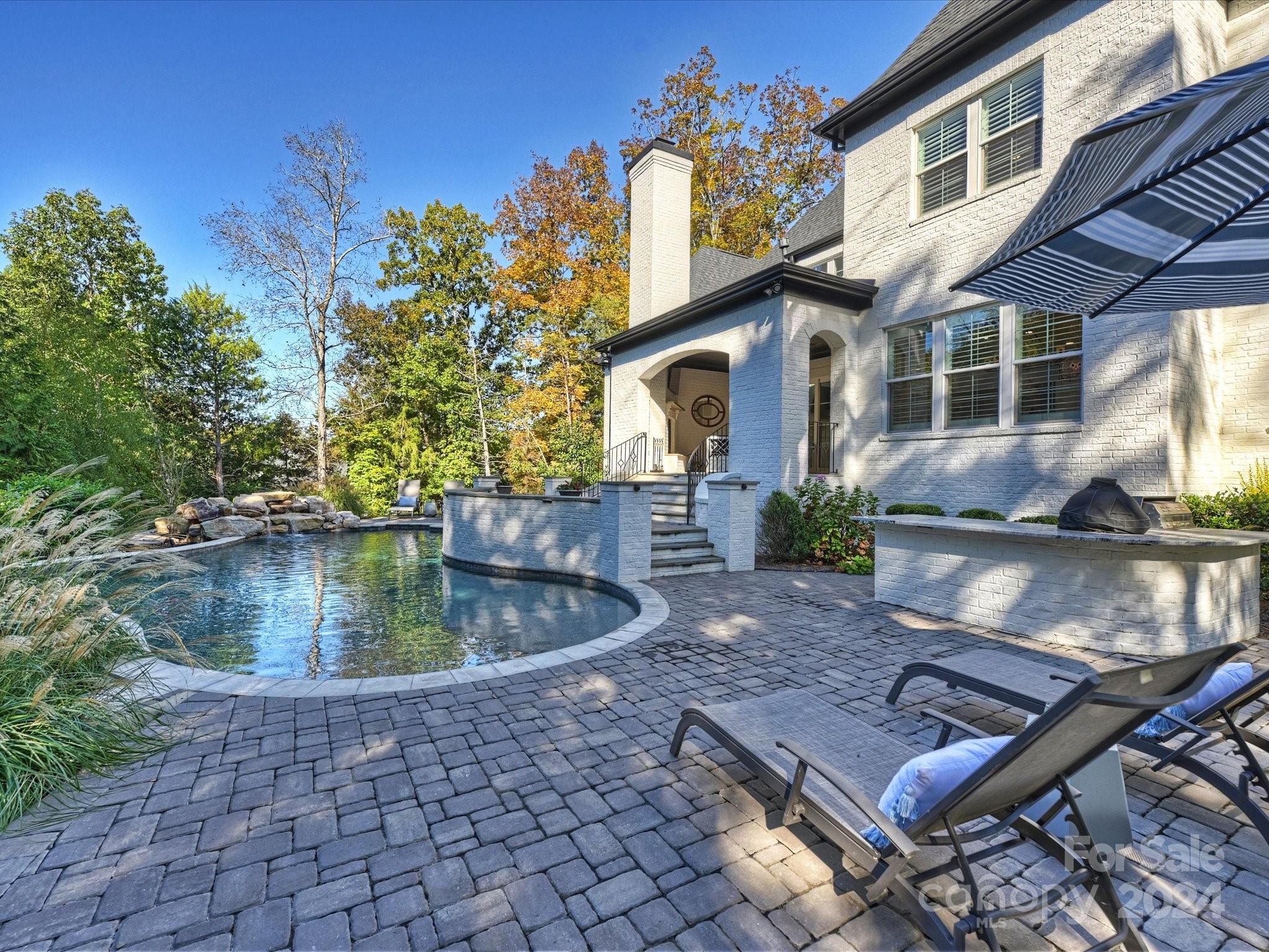 5844 Five Knolls Drive Charlotte NC 28226