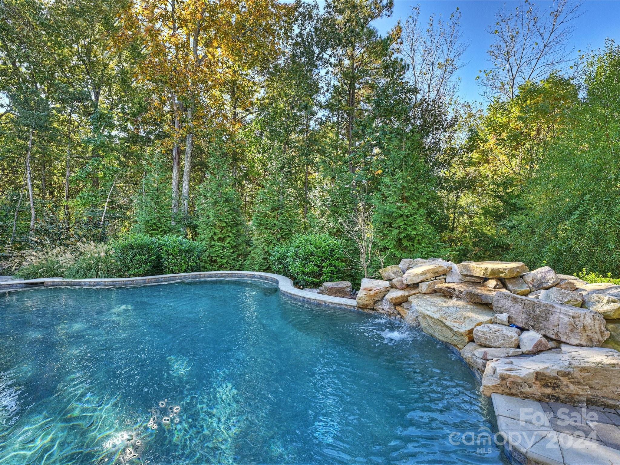 5844 Five Knolls Drive Charlotte NC 28226