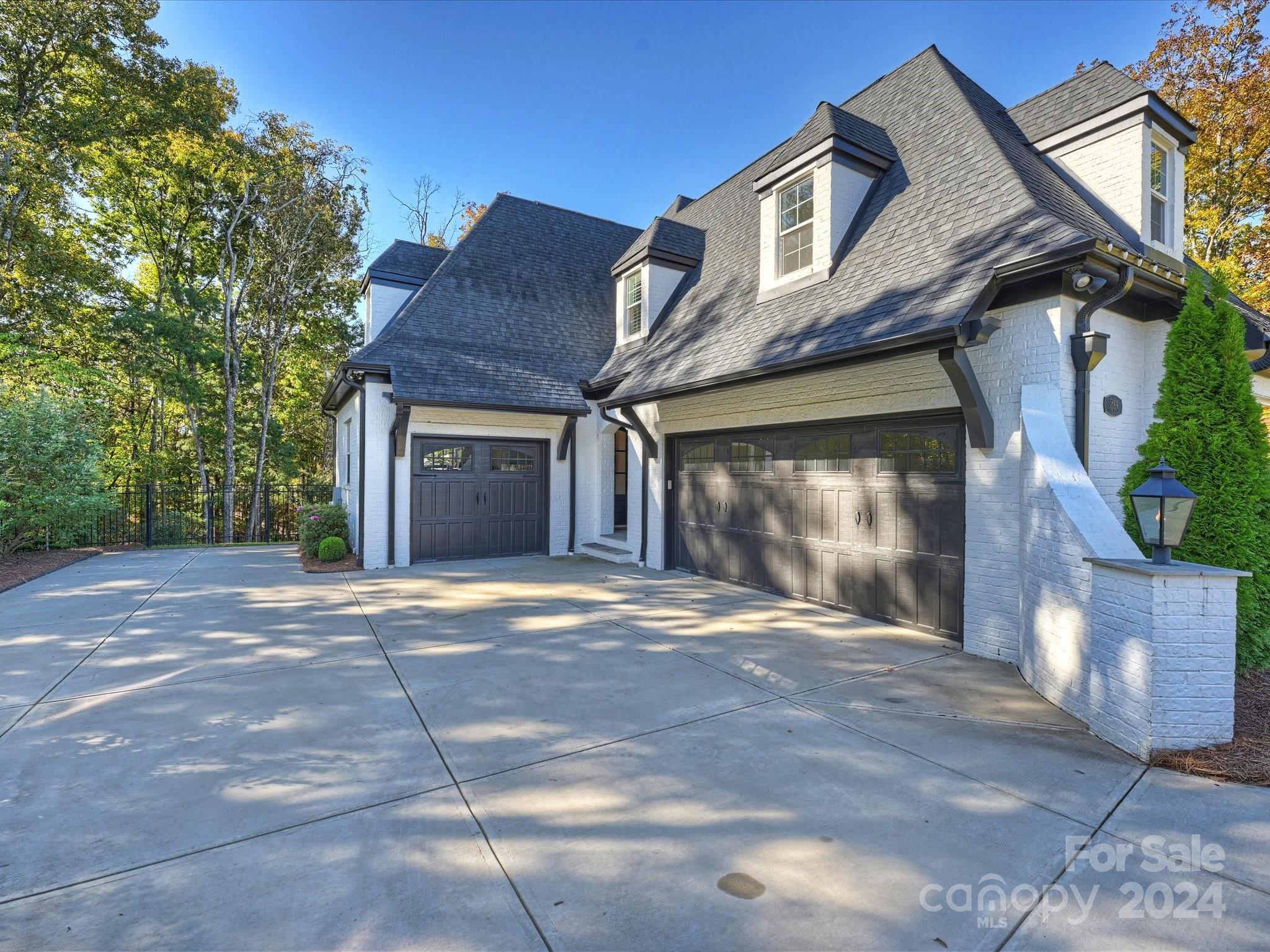 5844 Five Knolls Drive Charlotte NC 28226