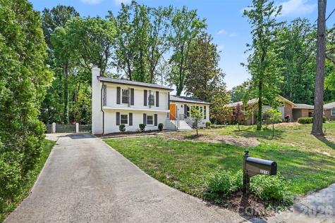 2018 Knell Drive Charlotte NC 28212