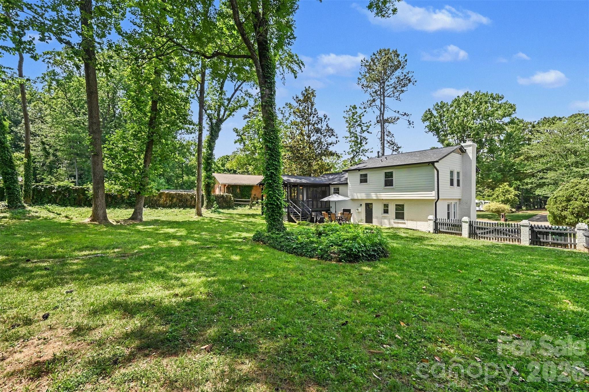 2018 Knell Drive Charlotte NC 28212
