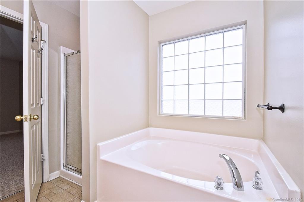 2325 Savannah Hills Drive Matthews NC 28105