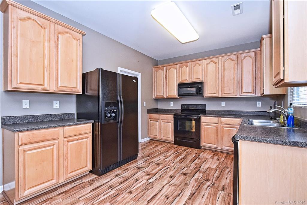 2325 Savannah Hills Drive Matthews NC 28105