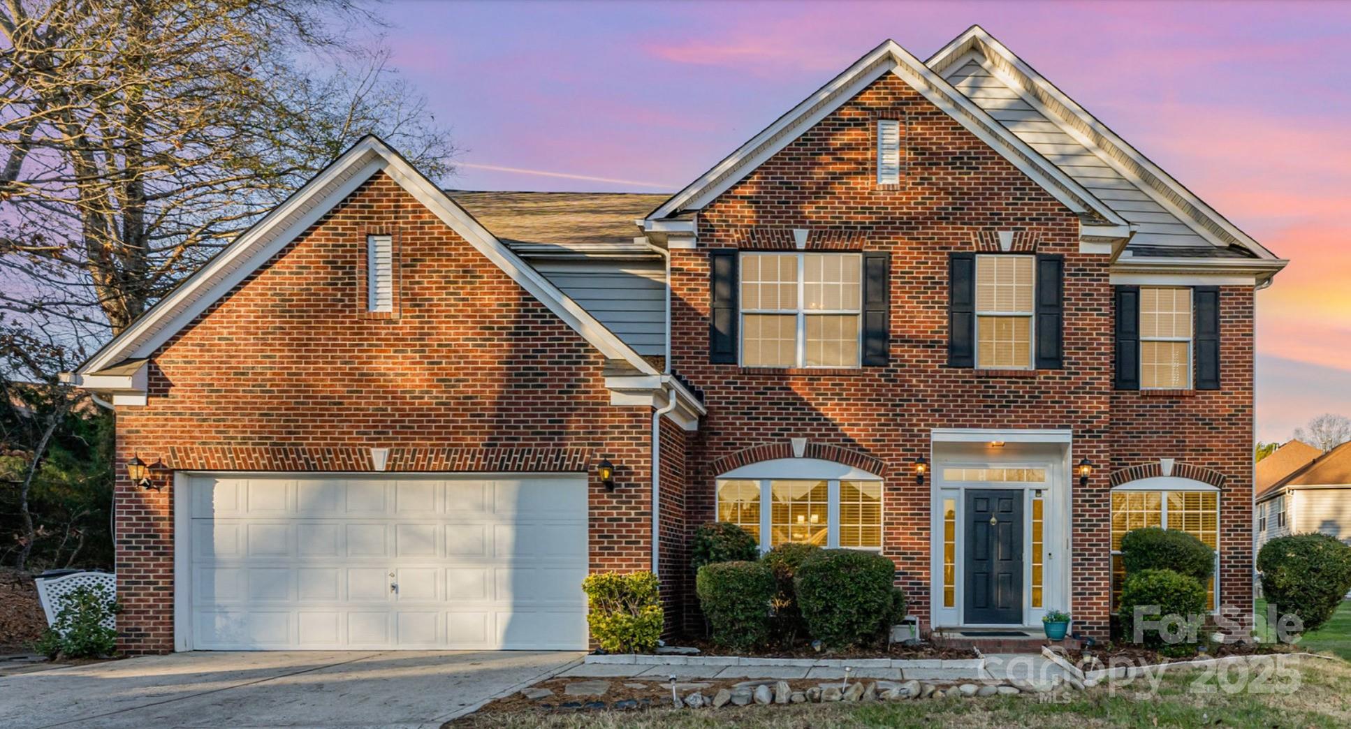 8611 Sabella Lane Charlotte NC 28216