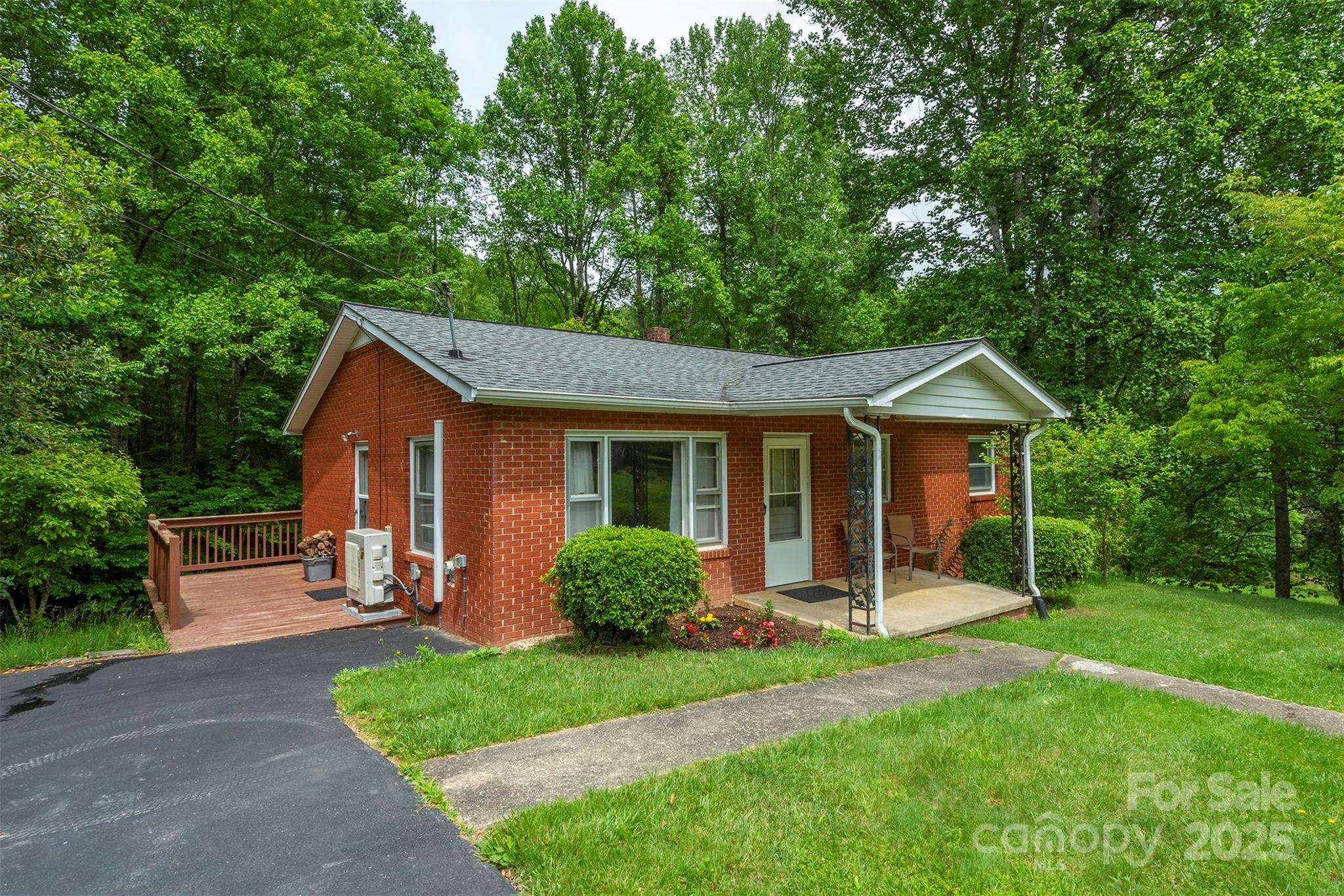 1788 Blue Rock Road Burnsville NC 28714