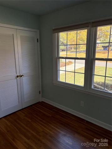 5806 Whitingham Drive Charlotte NC 28215