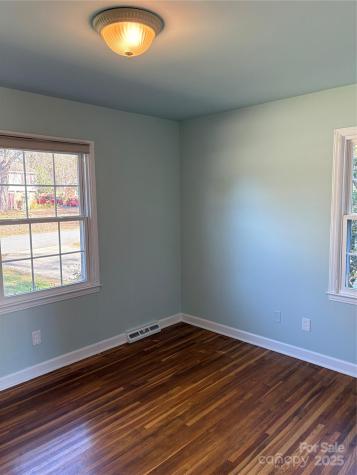 5806 Whitingham Drive Charlotte NC 28215