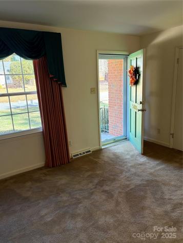 5806 Whitingham Drive Charlotte NC 28215