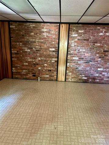 5806 Whitingham Drive Charlotte NC 28215