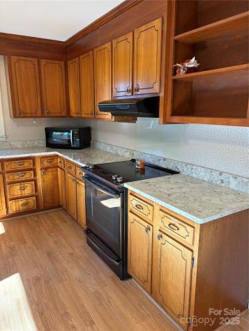 5806 Whitingham Drive Charlotte NC 28215