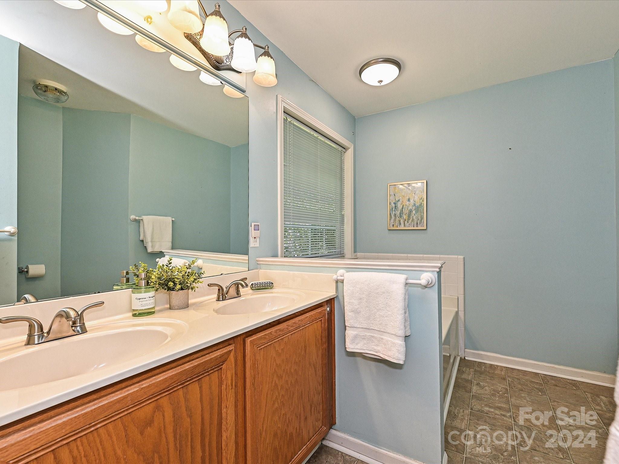 617 Kelford Lane Charlotte NC 28270