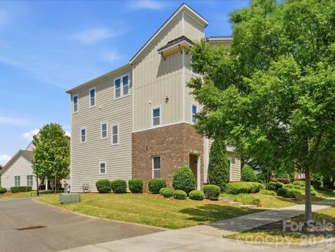 1740 Pat Garrett Street Charlotte NC 28206
