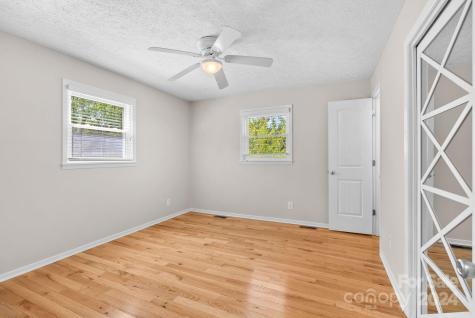 7 Forge Drive Mills River NC 28759