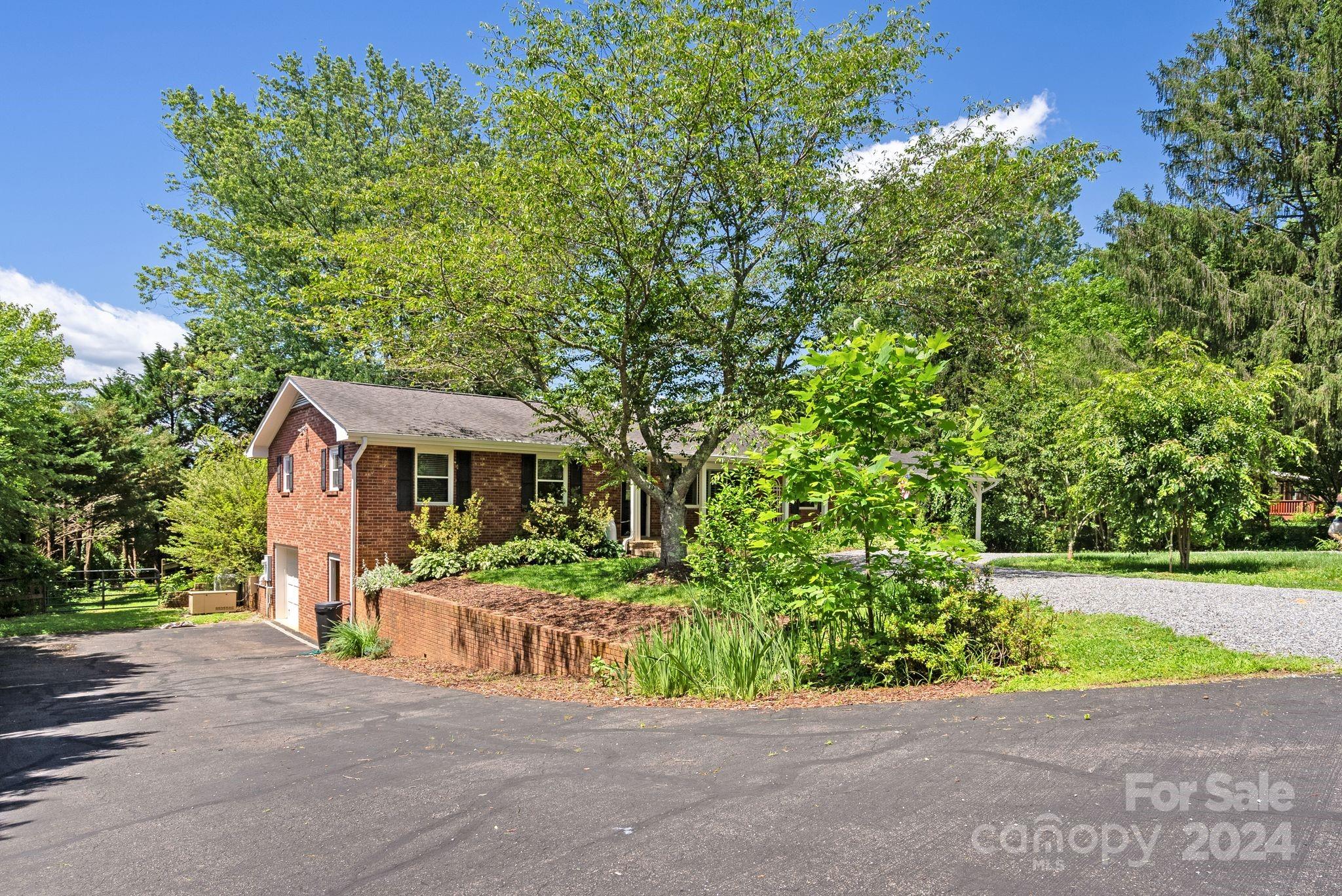7 Forge Drive Mills River NC 28759