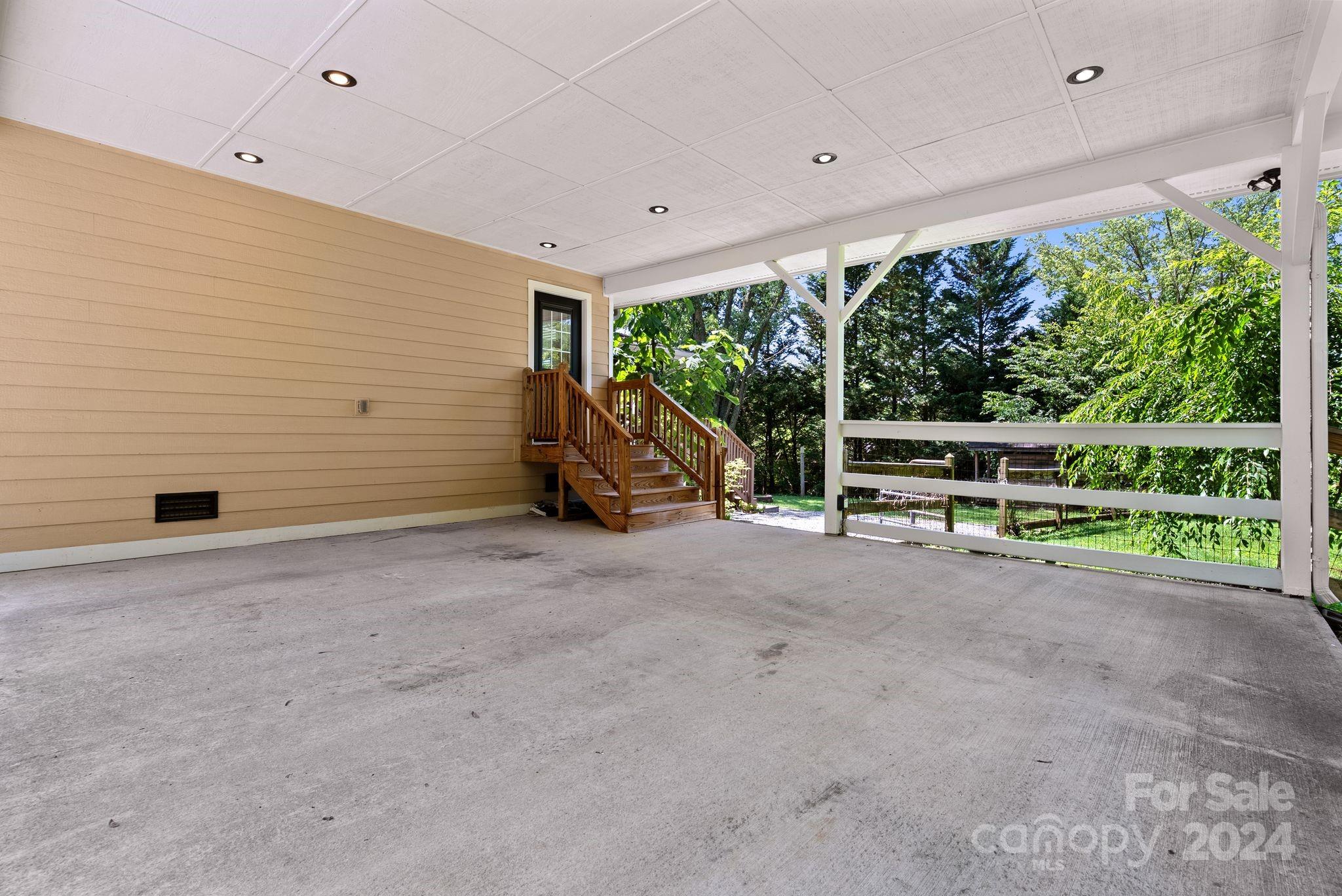 7 Forge Drive Mills River NC 28759