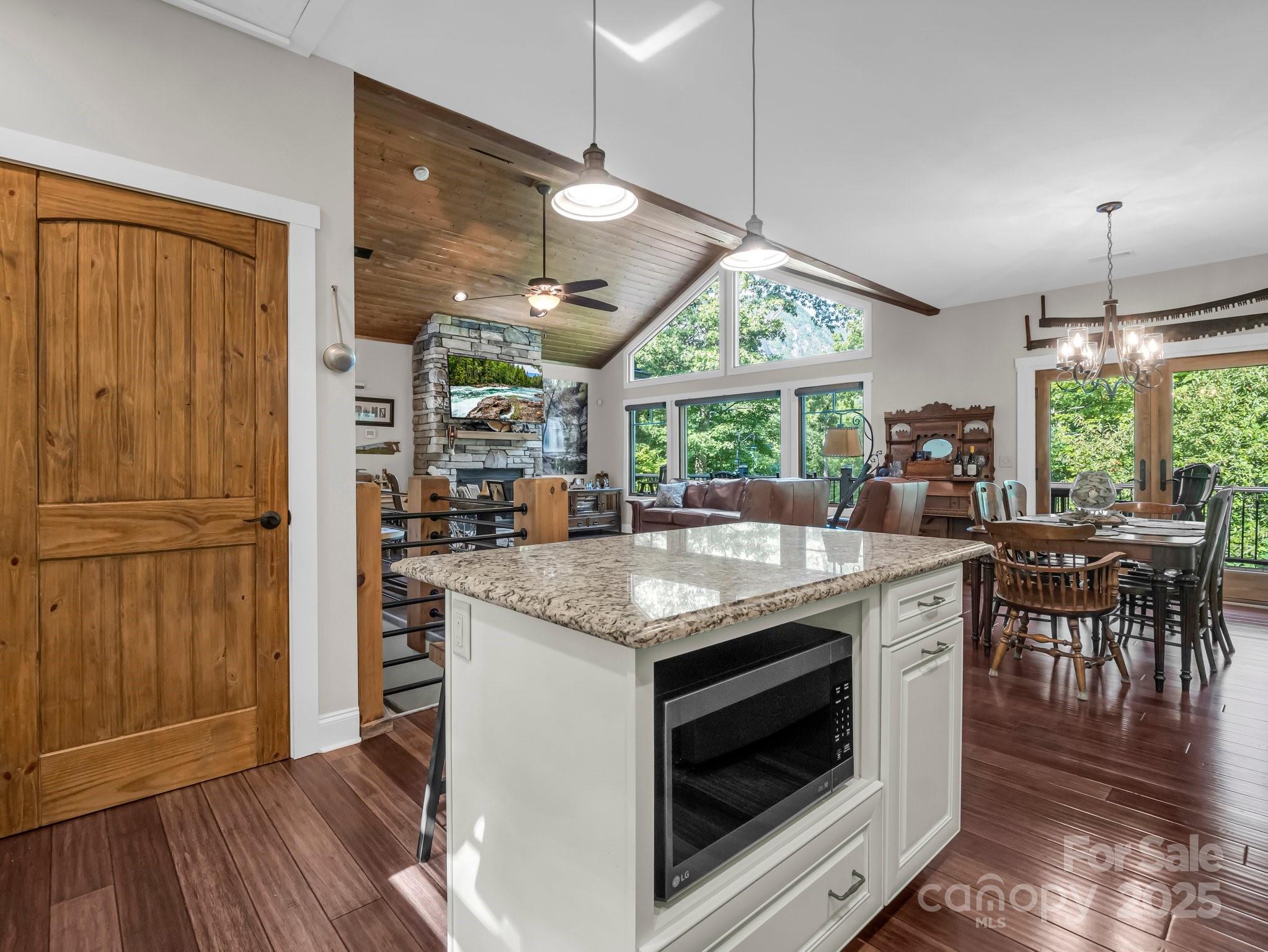 159 Bee Tree Point Lake Lure NC 28746