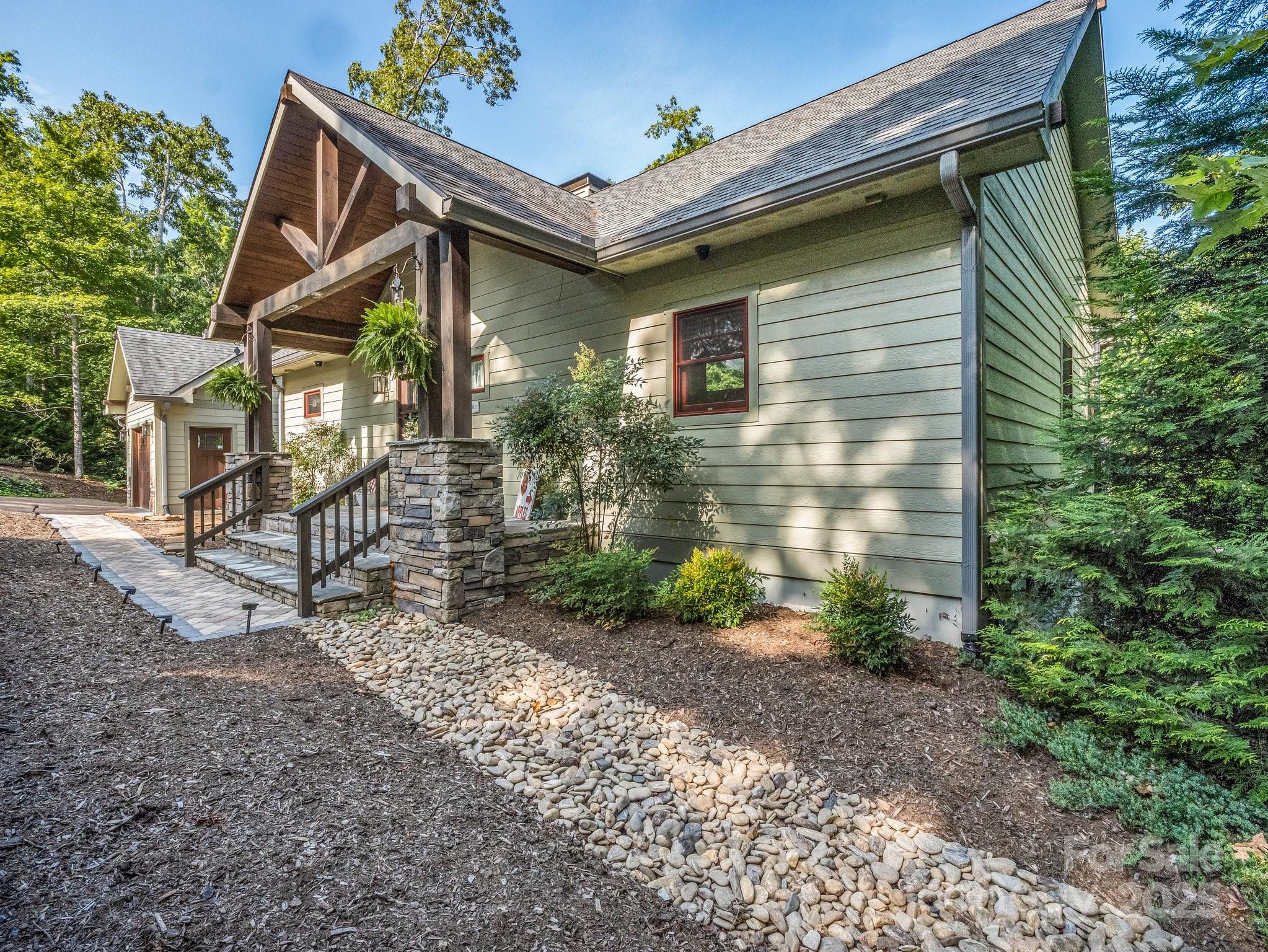 159 Bee Tree Point Lake Lure NC 28746