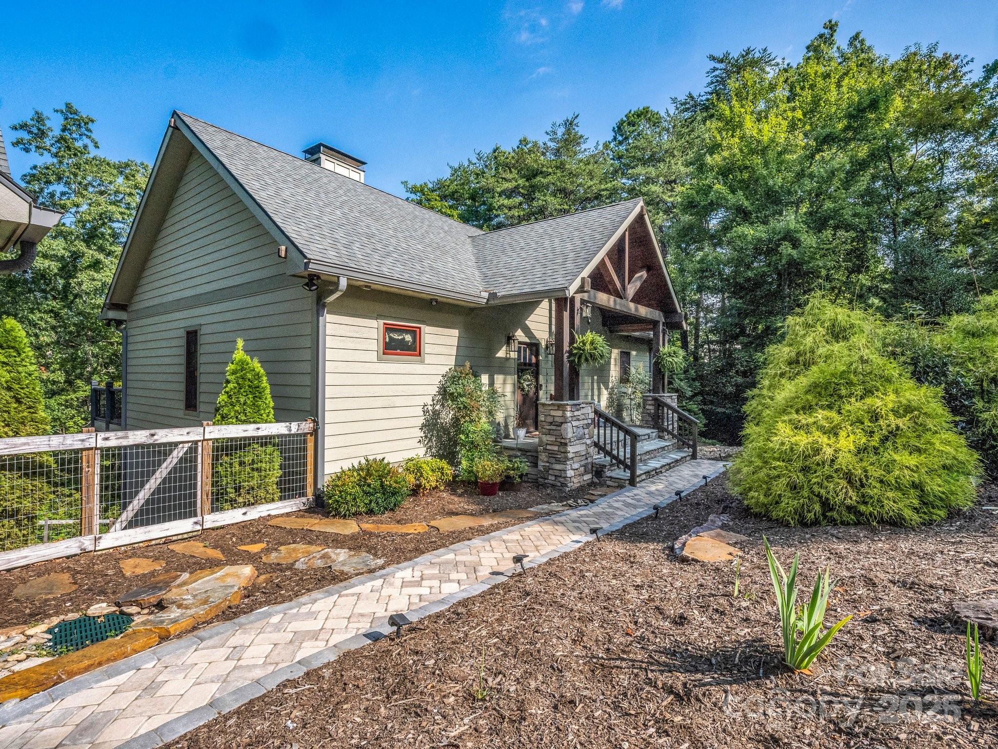 159 Bee Tree Point Lake Lure NC 28746