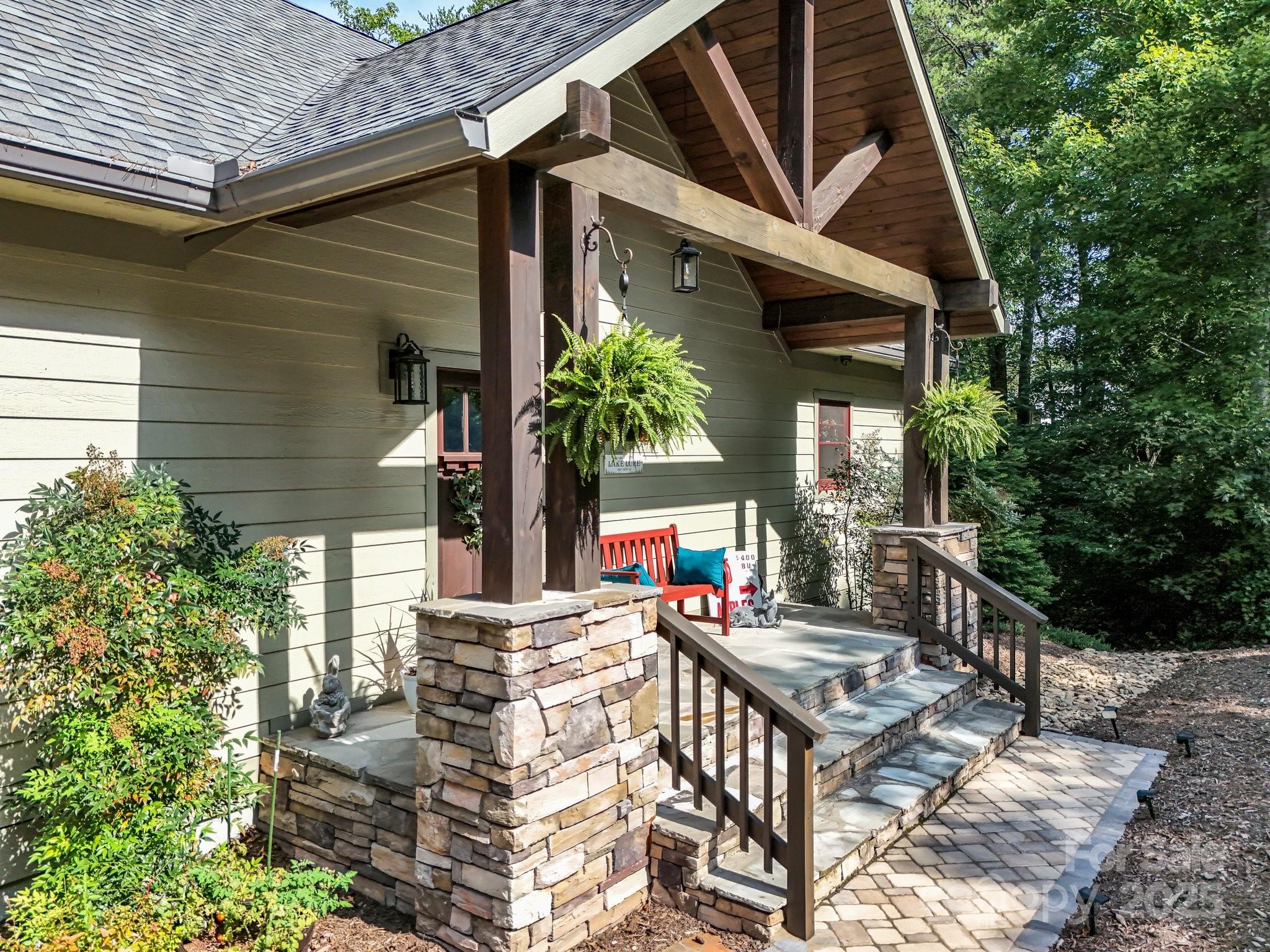 159 Bee Tree Point Lake Lure NC 28746