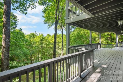 147 Club Colony Lane Lake Toxaway NC 28747