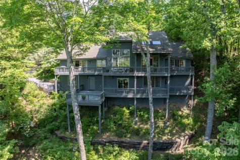147 Club Colony Lane Lake Toxaway NC 28747