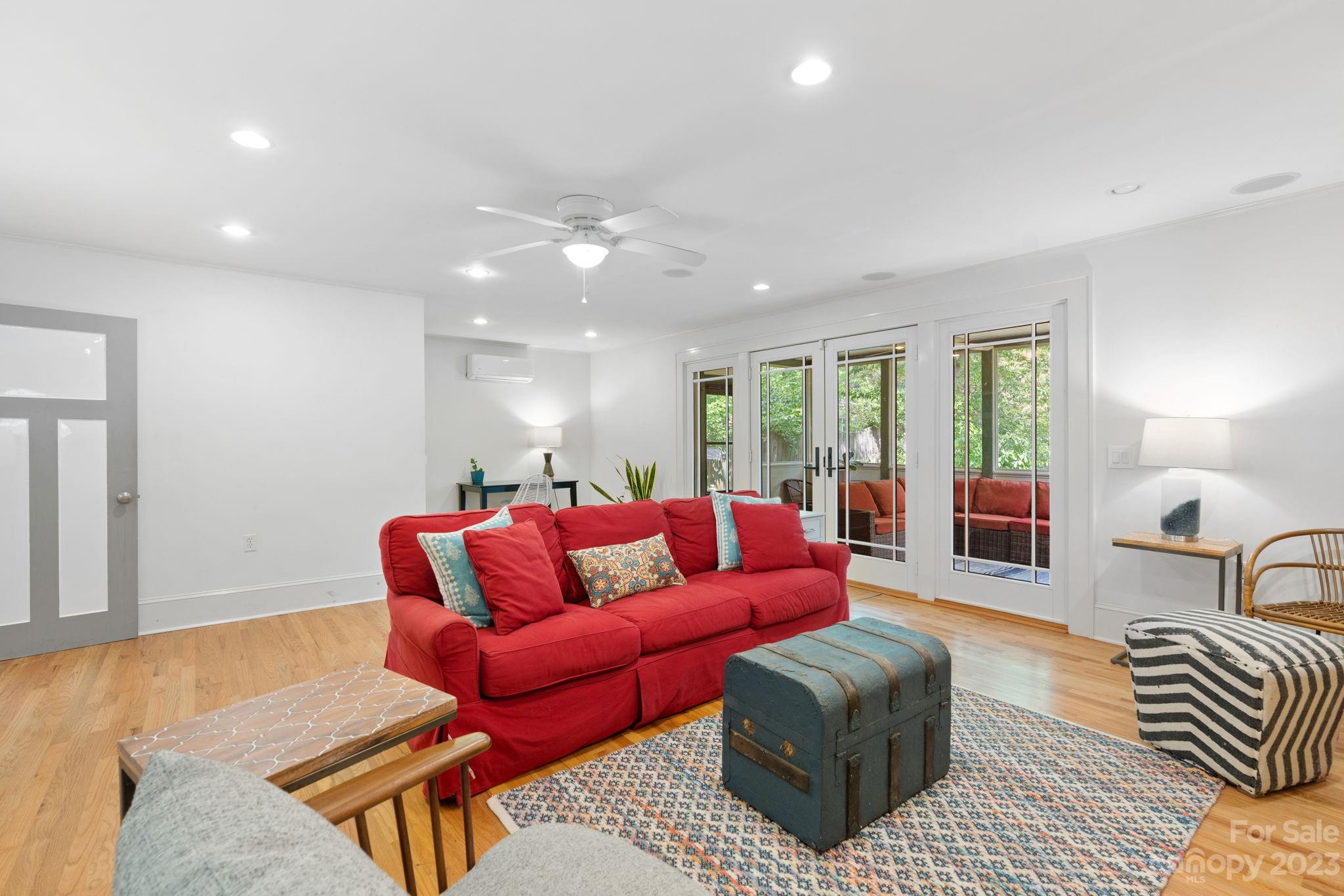 19 Mount Vernon Circle Asheville NC 28804