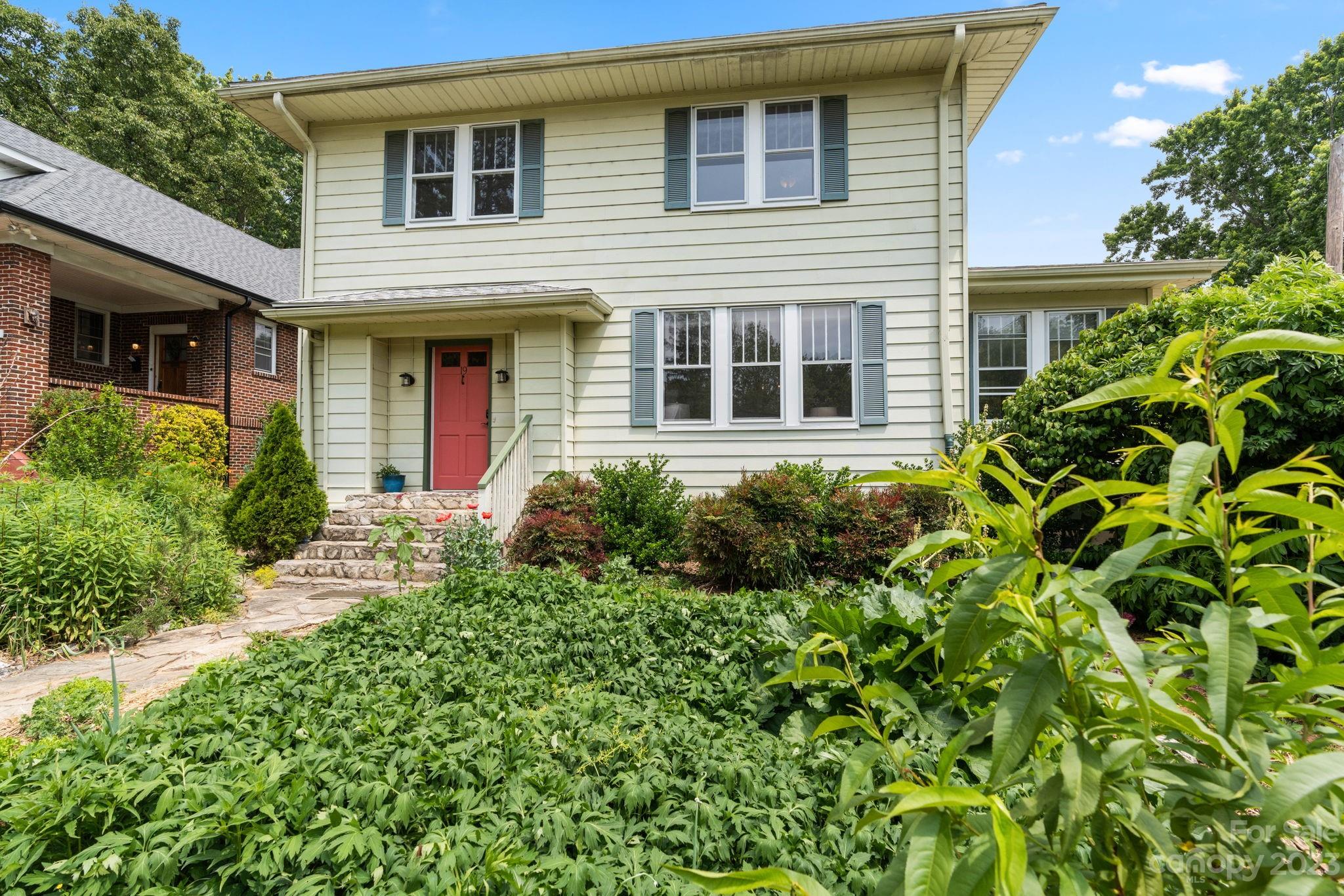19 Mount Vernon Circle Asheville NC 28804