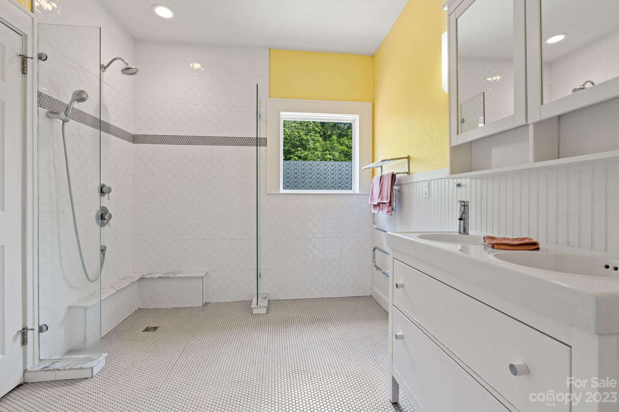 19 Mount Vernon Circle Asheville NC 28804