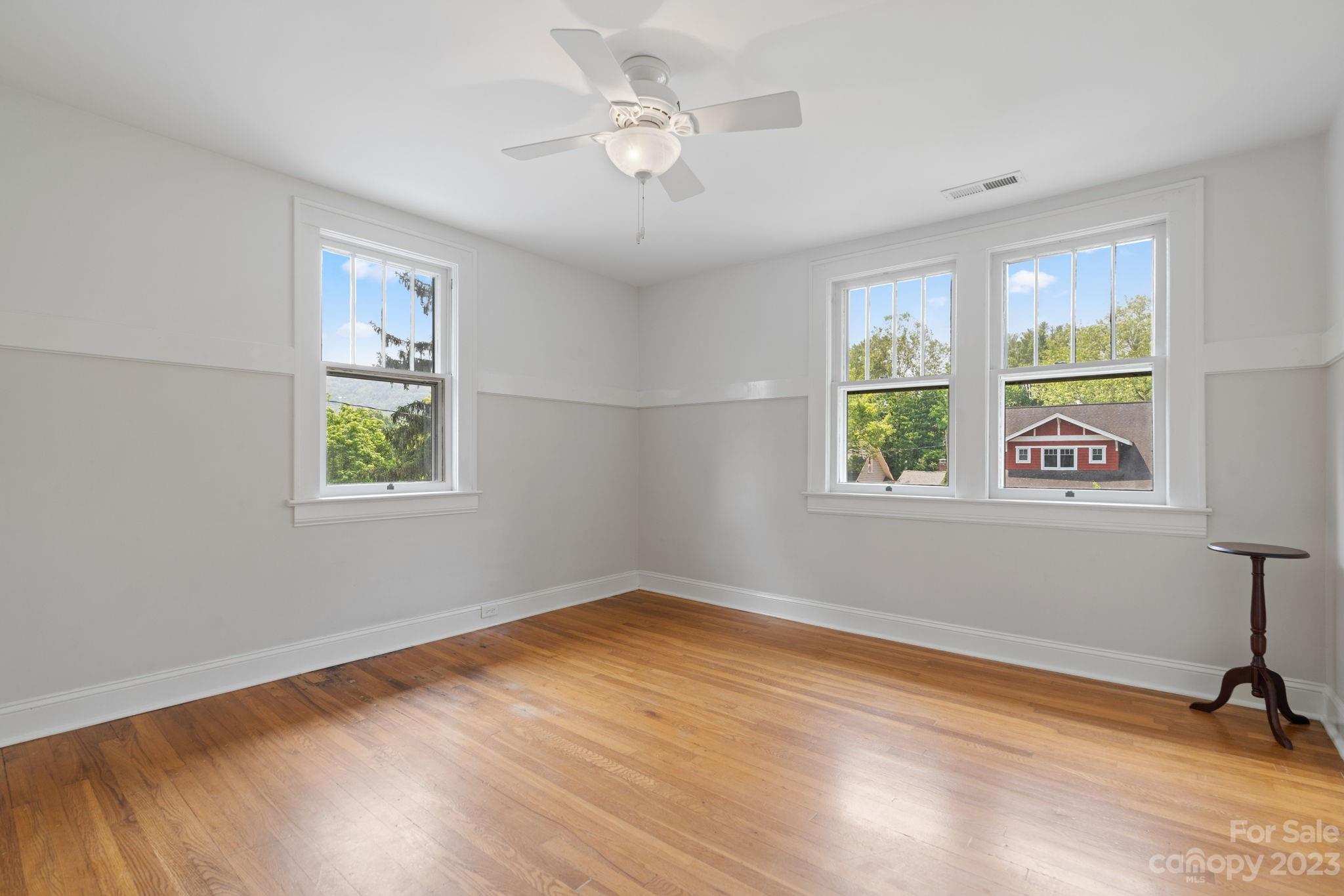 19 Mount Vernon Circle Asheville NC 28804
