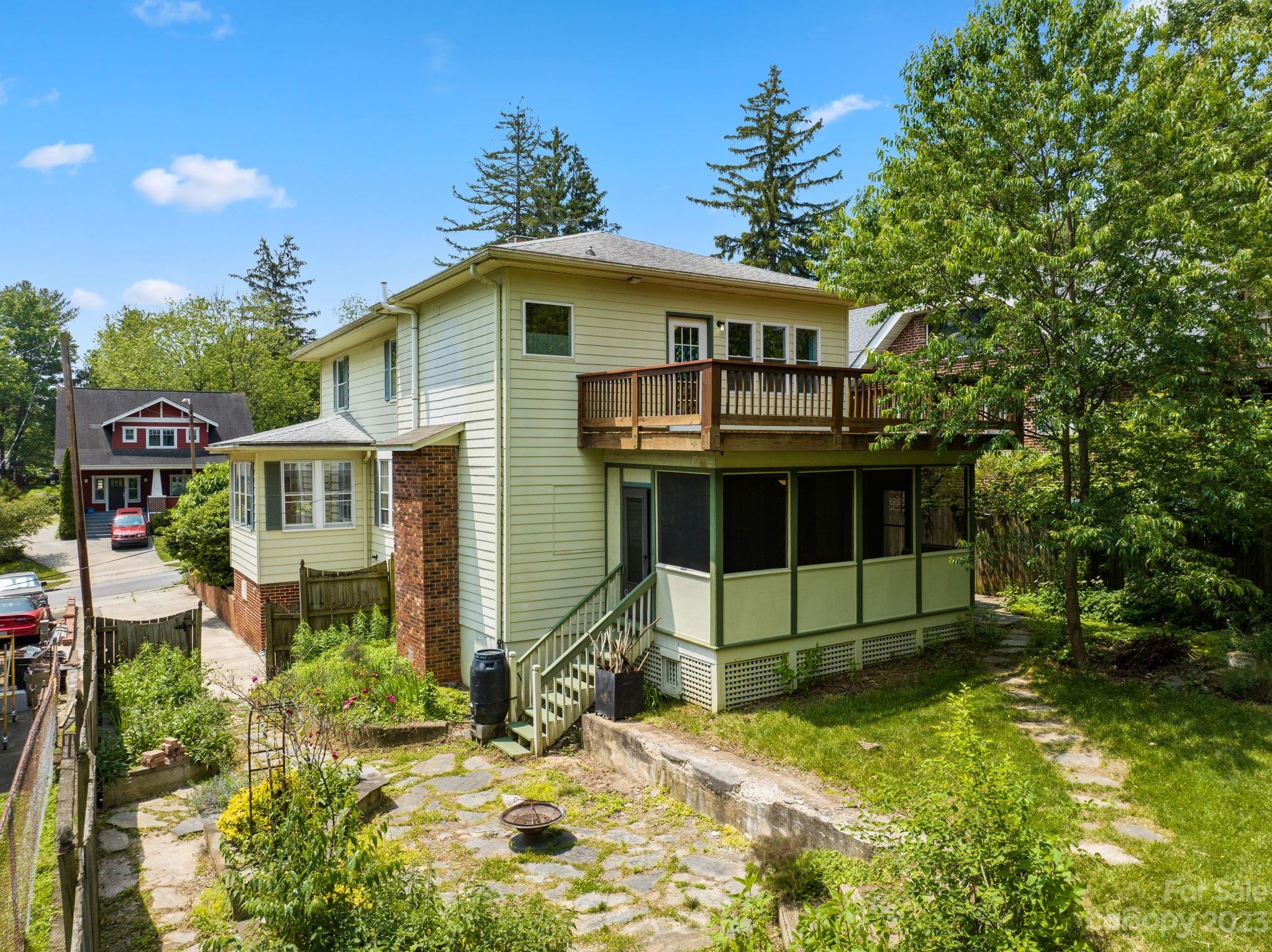 19 Mount Vernon Circle Asheville NC 28804
