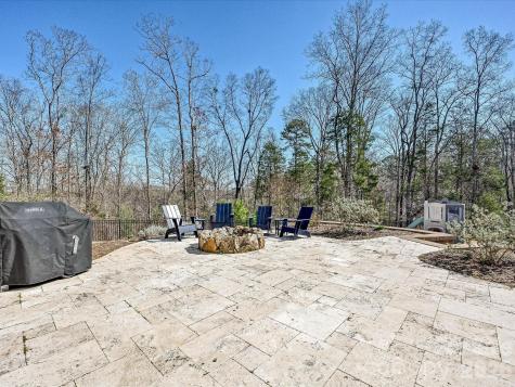 1052 Lakefront Woods Belmont NC 28012