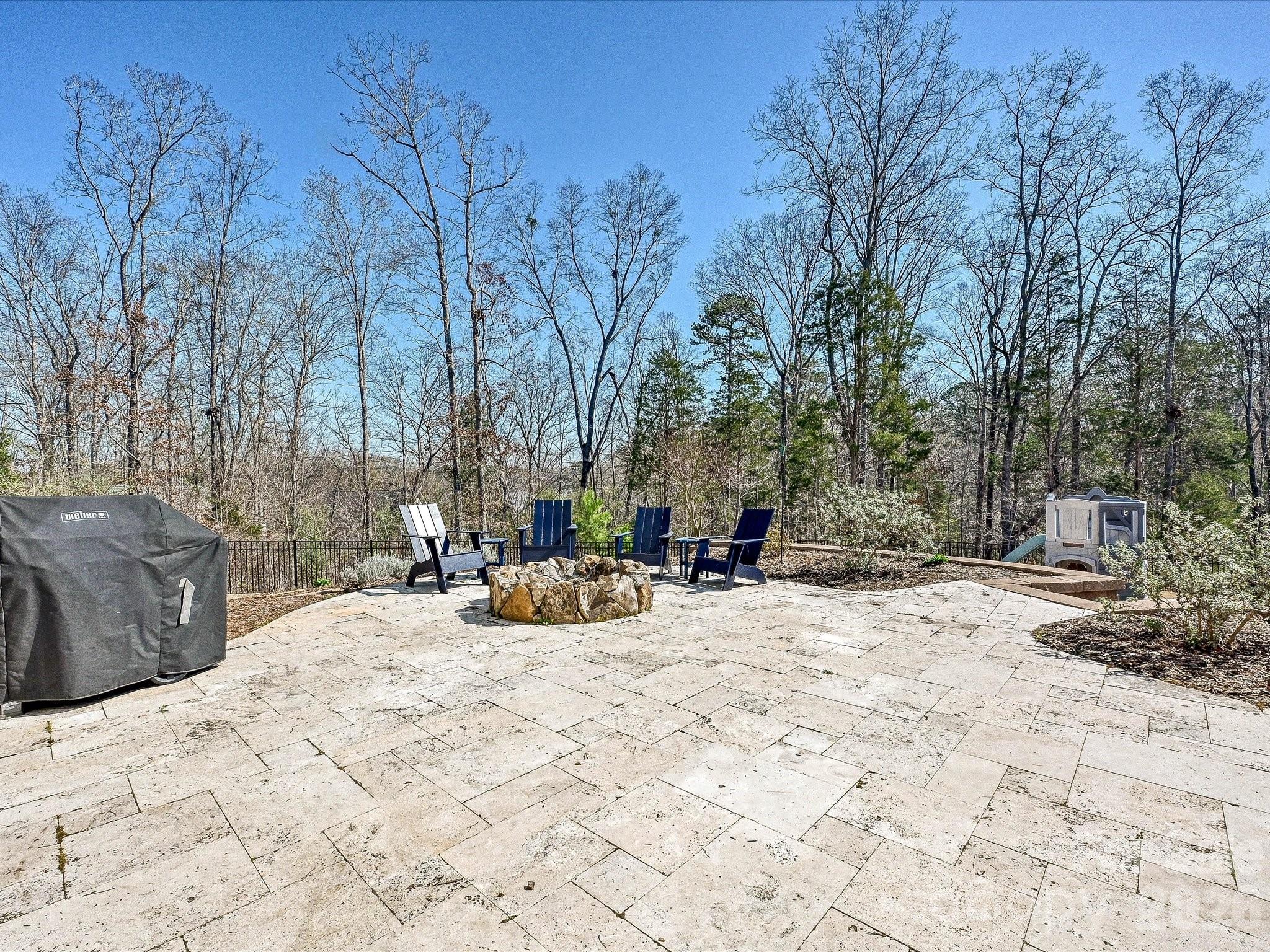 1052 Lakefront Woods Belmont NC 28012