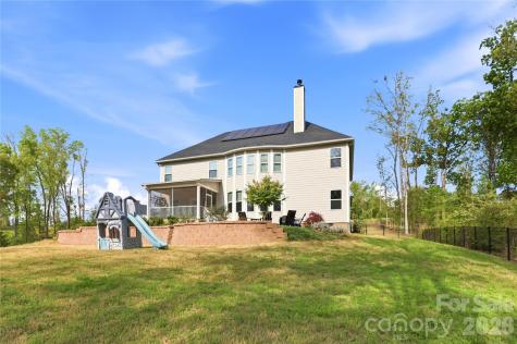 1052 Lakefront Woods Belmont NC 28012