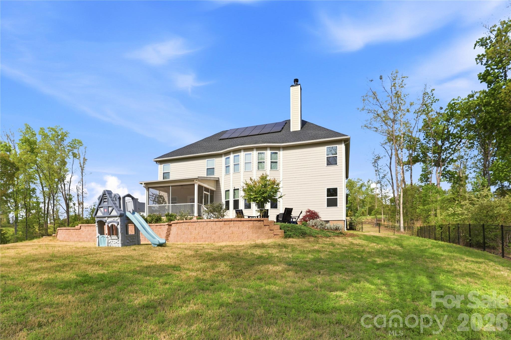 1052 Lakefront Woods Belmont NC 28012
