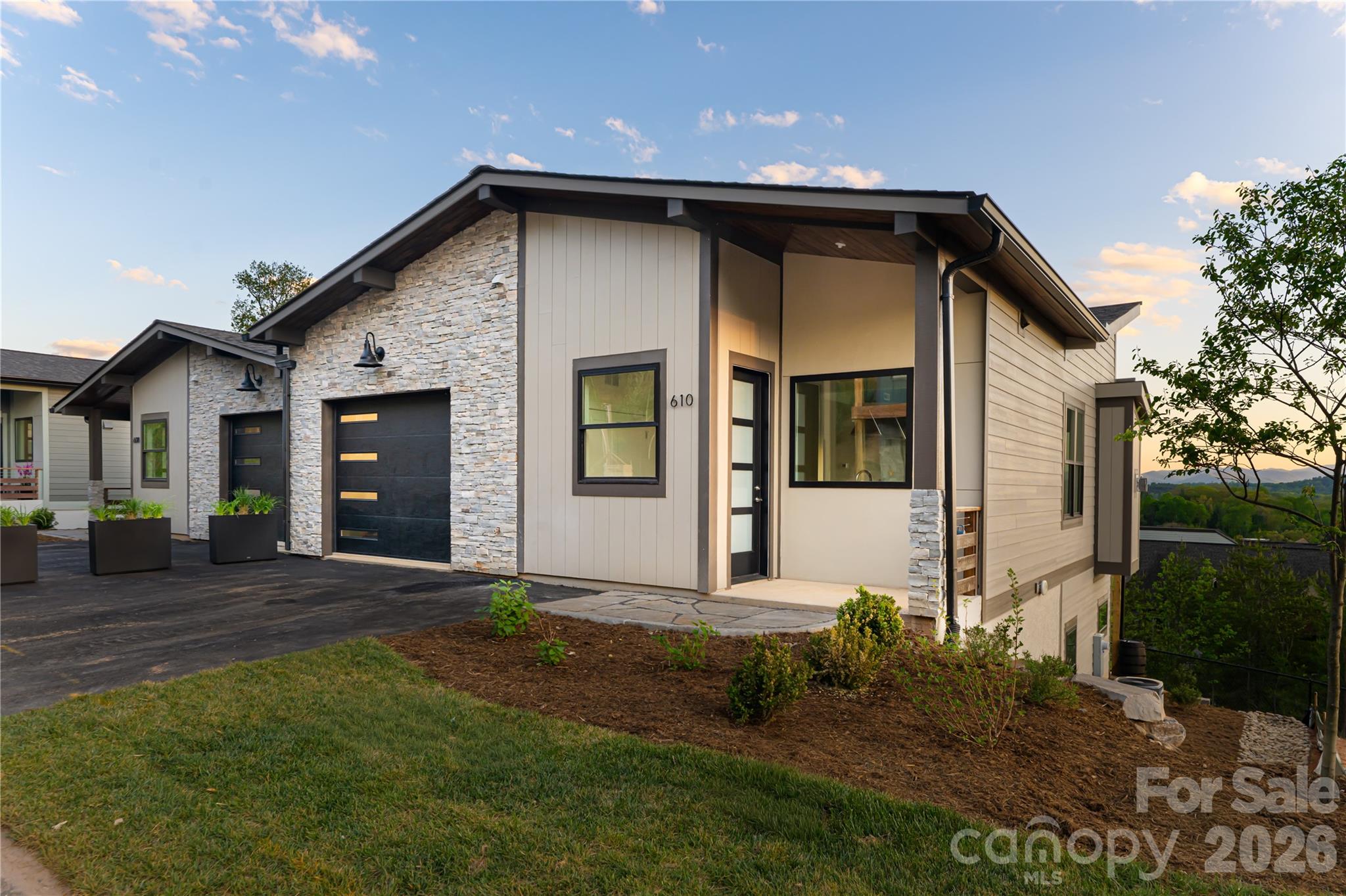 610 Storybook Villas Trail Asheville NC 28804