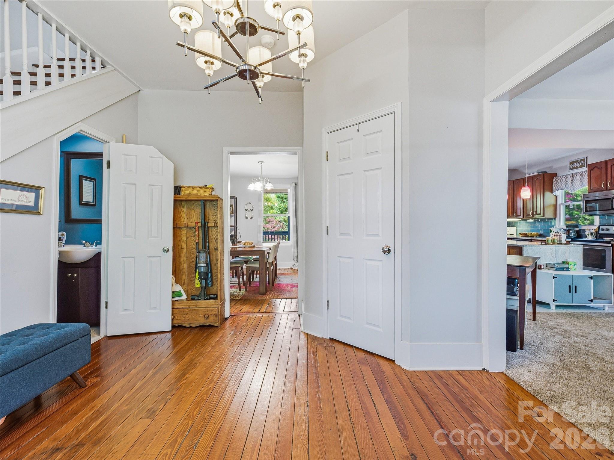95 Baker Avenue Asheville NC 28806