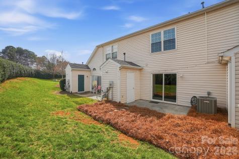 7531 Pilot Cove Court Denver NC 28037