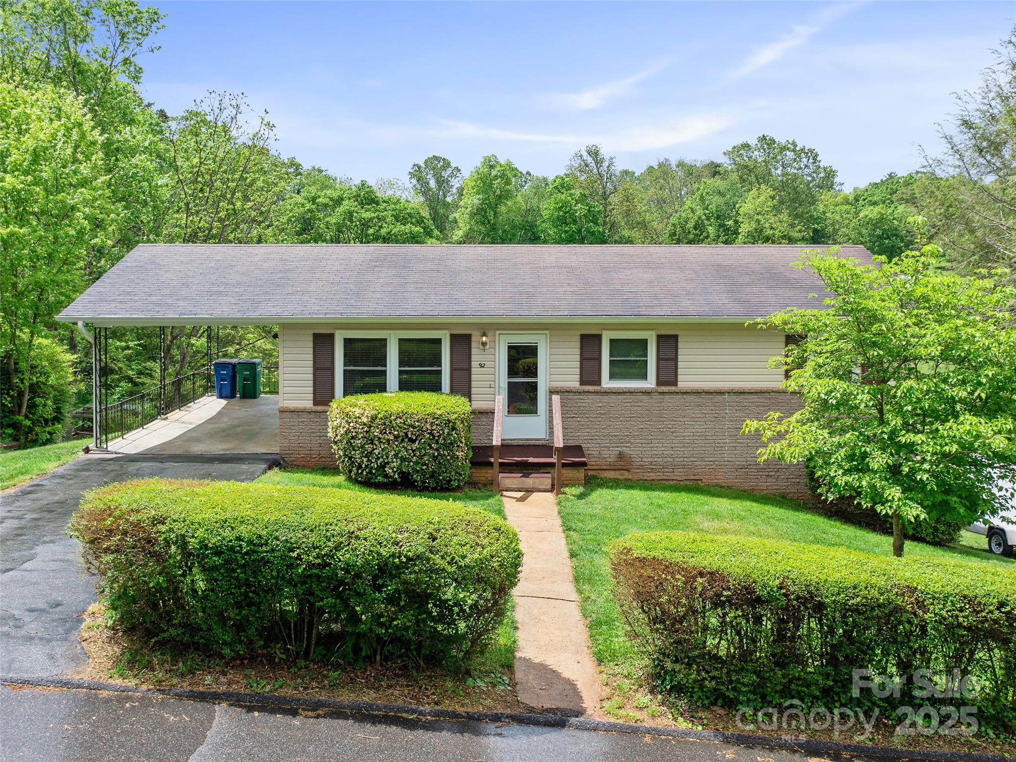 92 Church Street Weaverville NC 28787