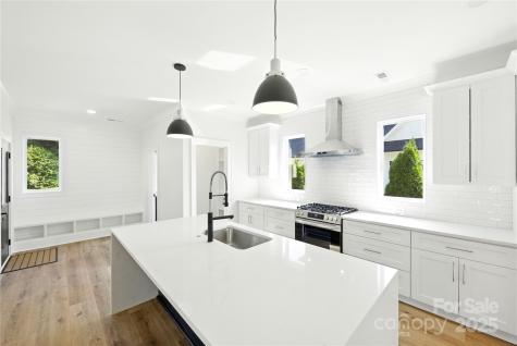 901 Edgemont Avenue Belmont NC 28012