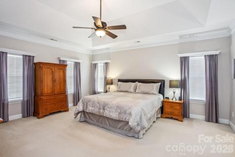 9018 Kensington Forest Drive Harrisburg NC 28075