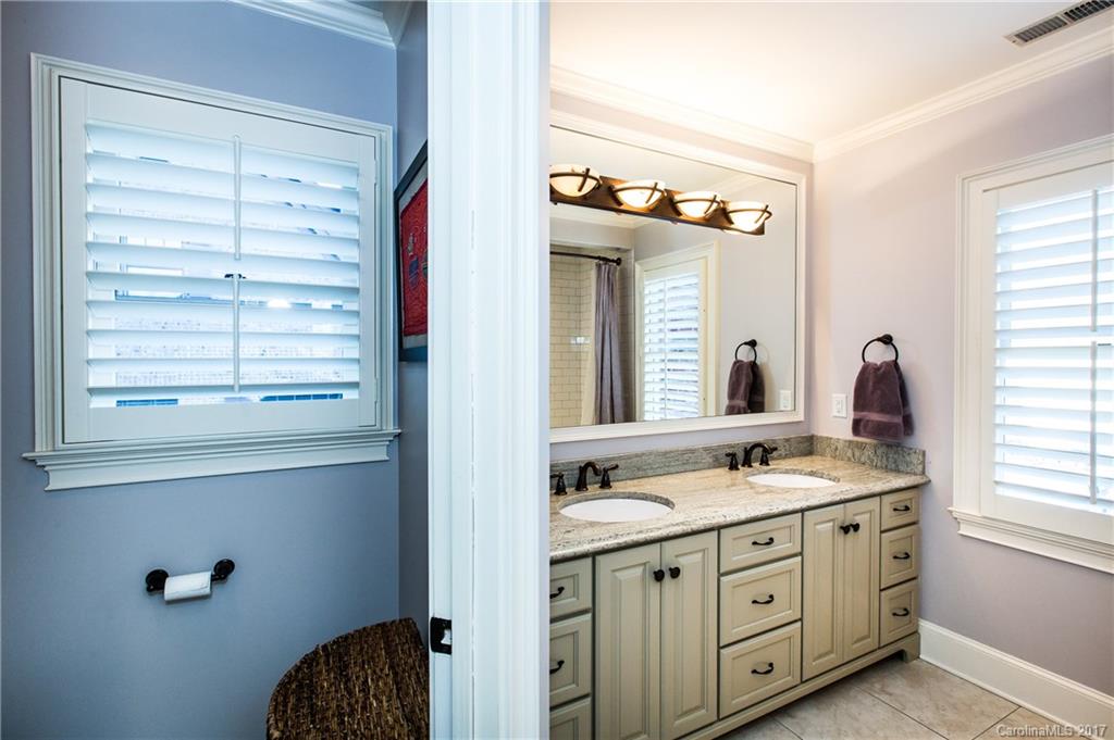 5325 Haynes Hall Place Charlotte NC 28270