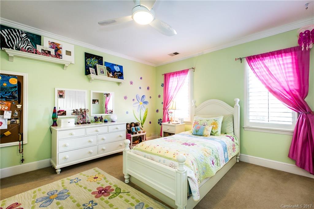 5325 Haynes Hall Place Charlotte NC 28270