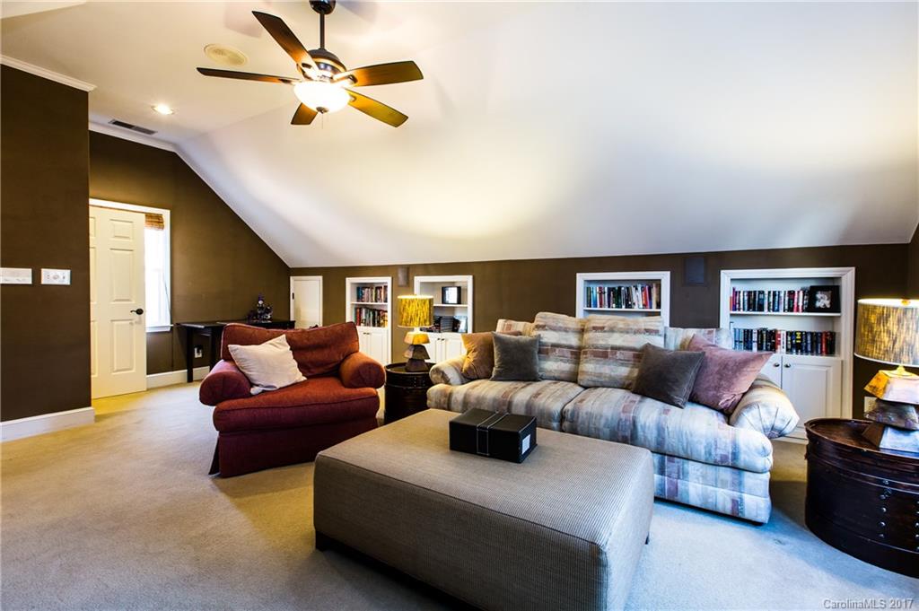 5325 Haynes Hall Place Charlotte NC 28270