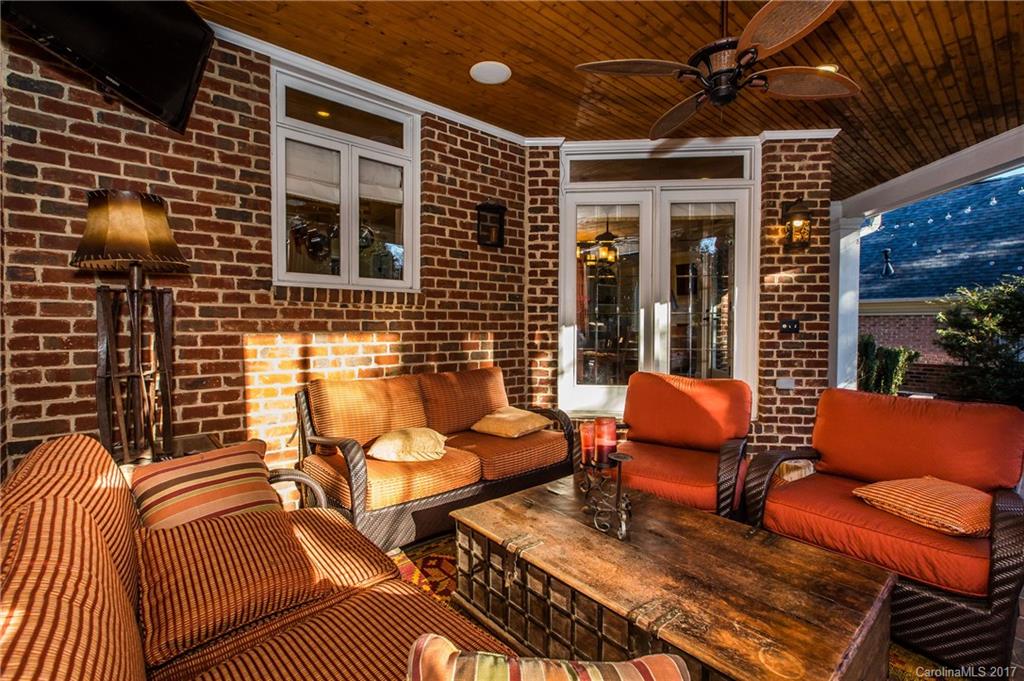 5325 Haynes Hall Place Charlotte NC 28270