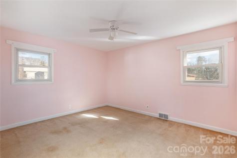 22 Madrid Lane Hendersonville NC 28792
