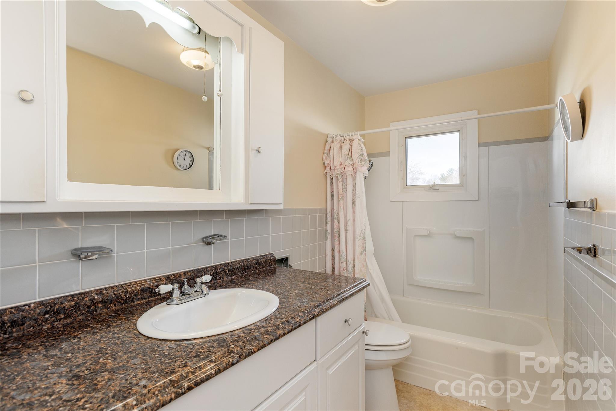 22 Madrid Lane Hendersonville NC 28792
