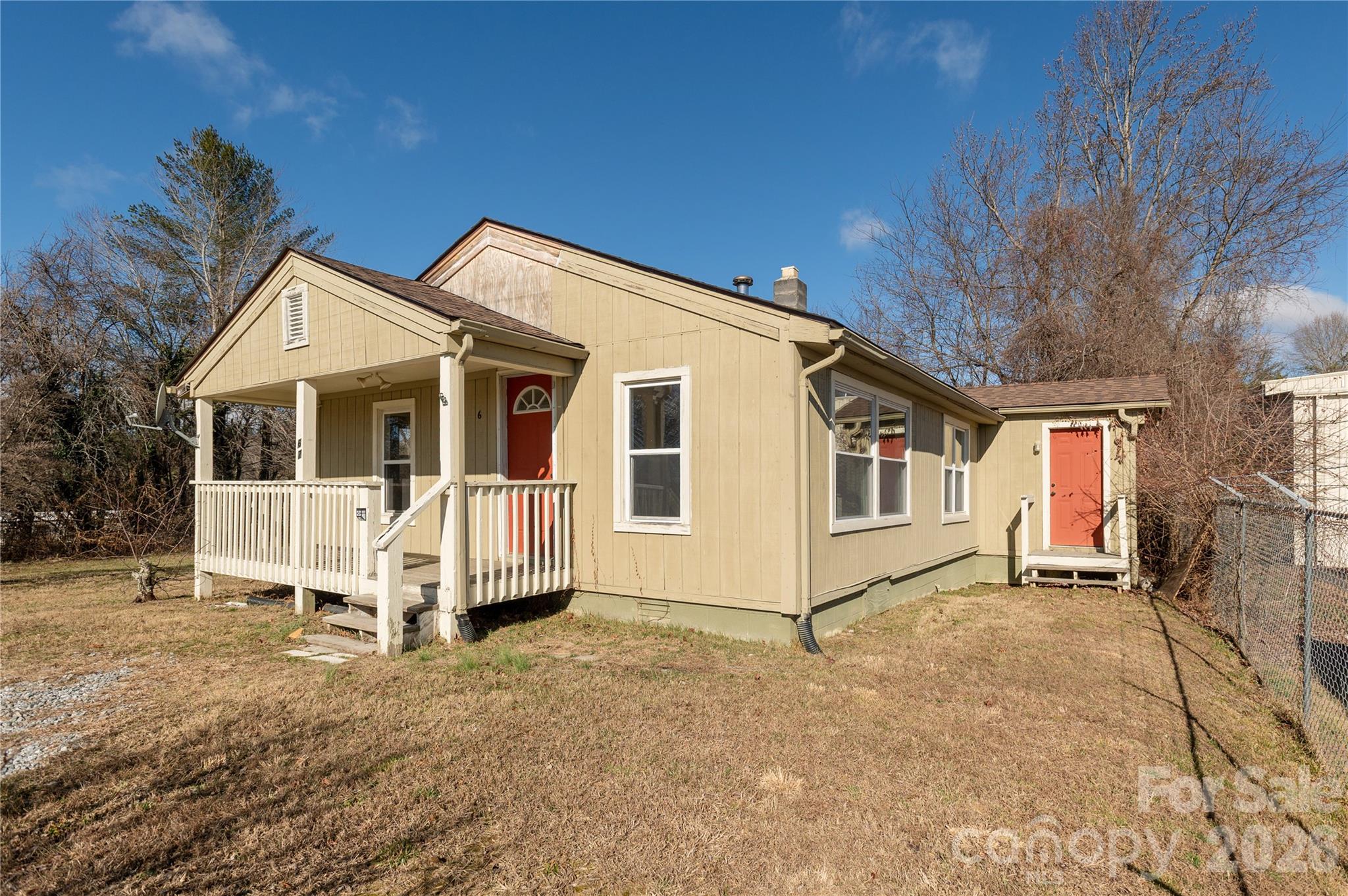 22 Madrid Lane Hendersonville NC 28792